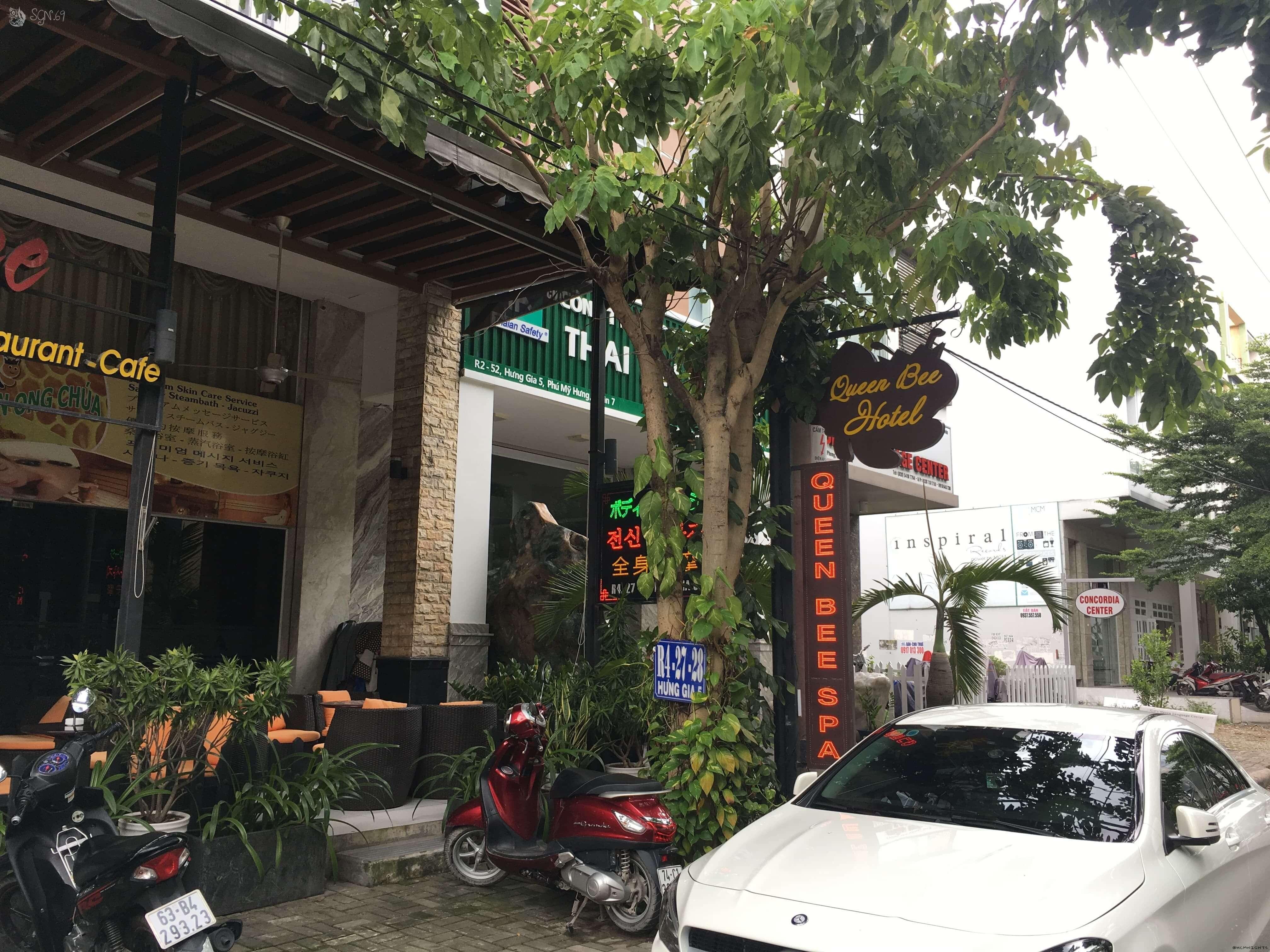 Queen Bee hotel ホーチミンのテラス