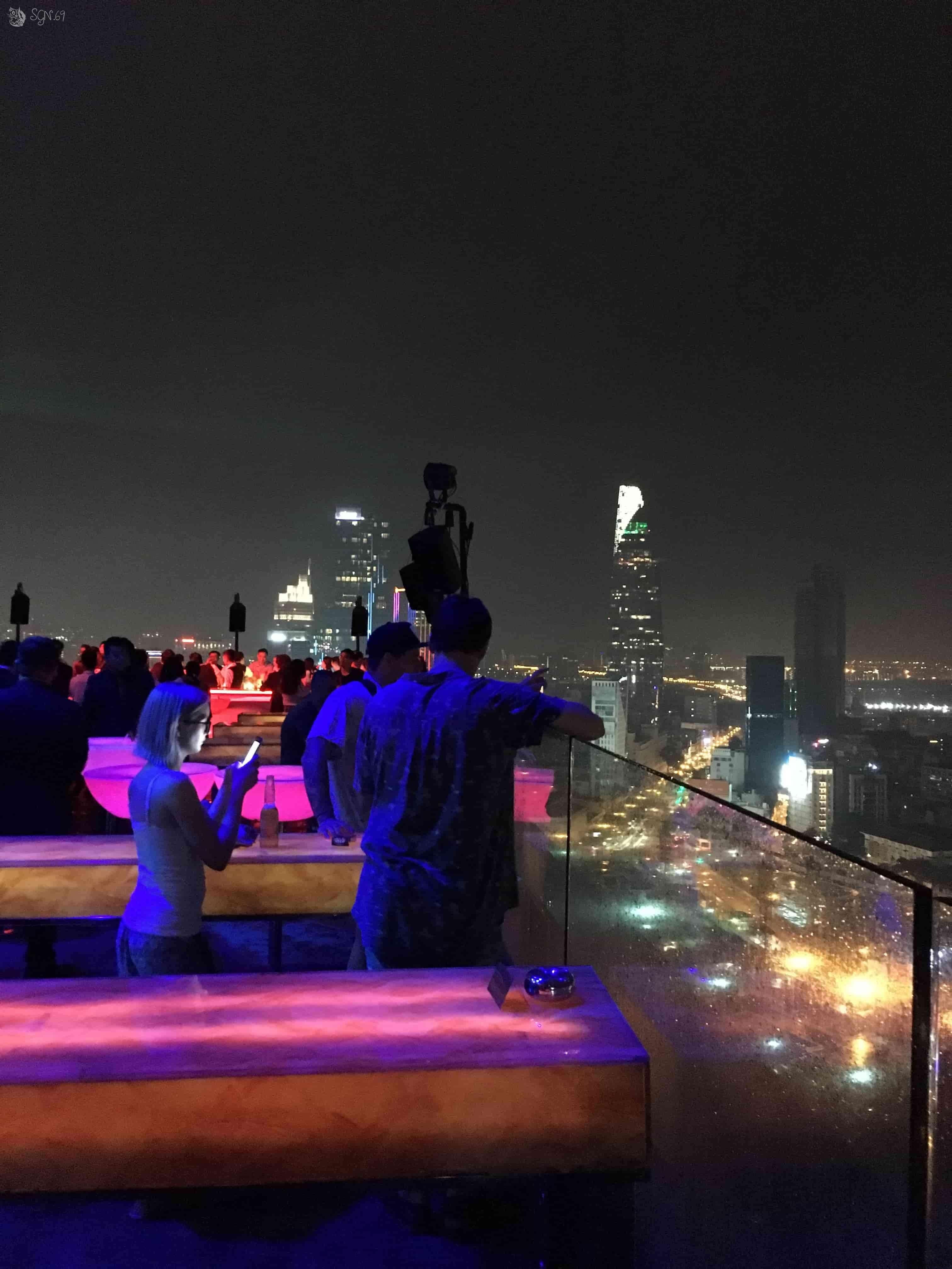 チル・スカイバー(Chill Skybar )ホーチミンの夜景