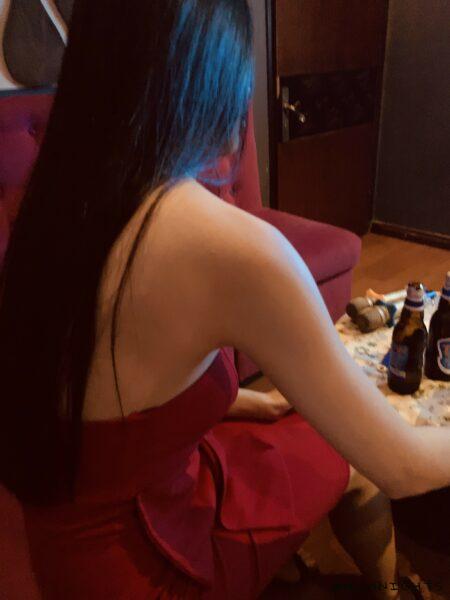 ゴーバンナム通り・カラオケ店CATS EYE