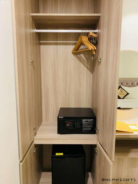 セーフティーボックスとクーラー