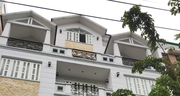 Queen Bee spa&hotel ホーチミン外観