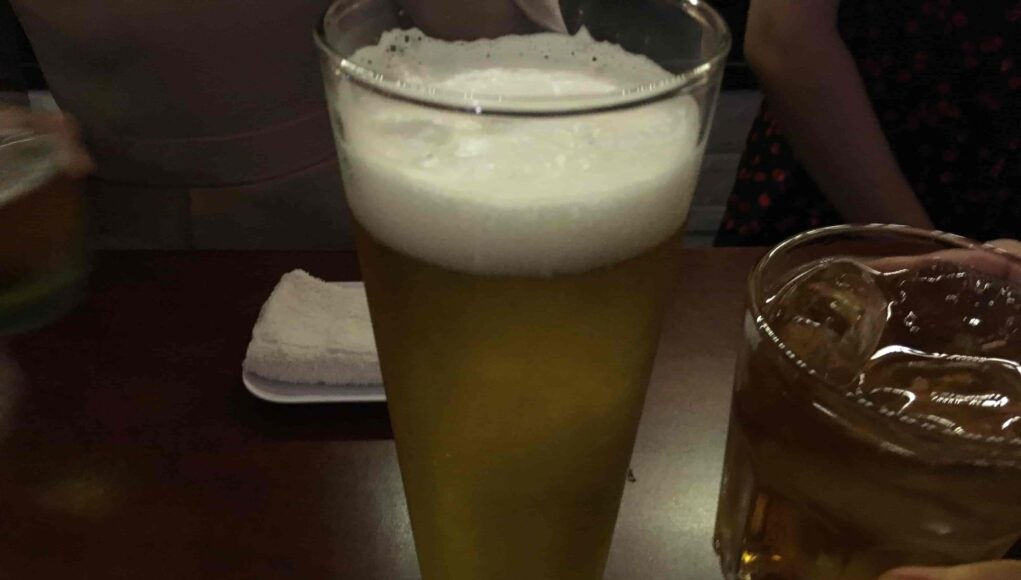 WIN BAR（ウイン・バー）日本人街にあるガールズバー