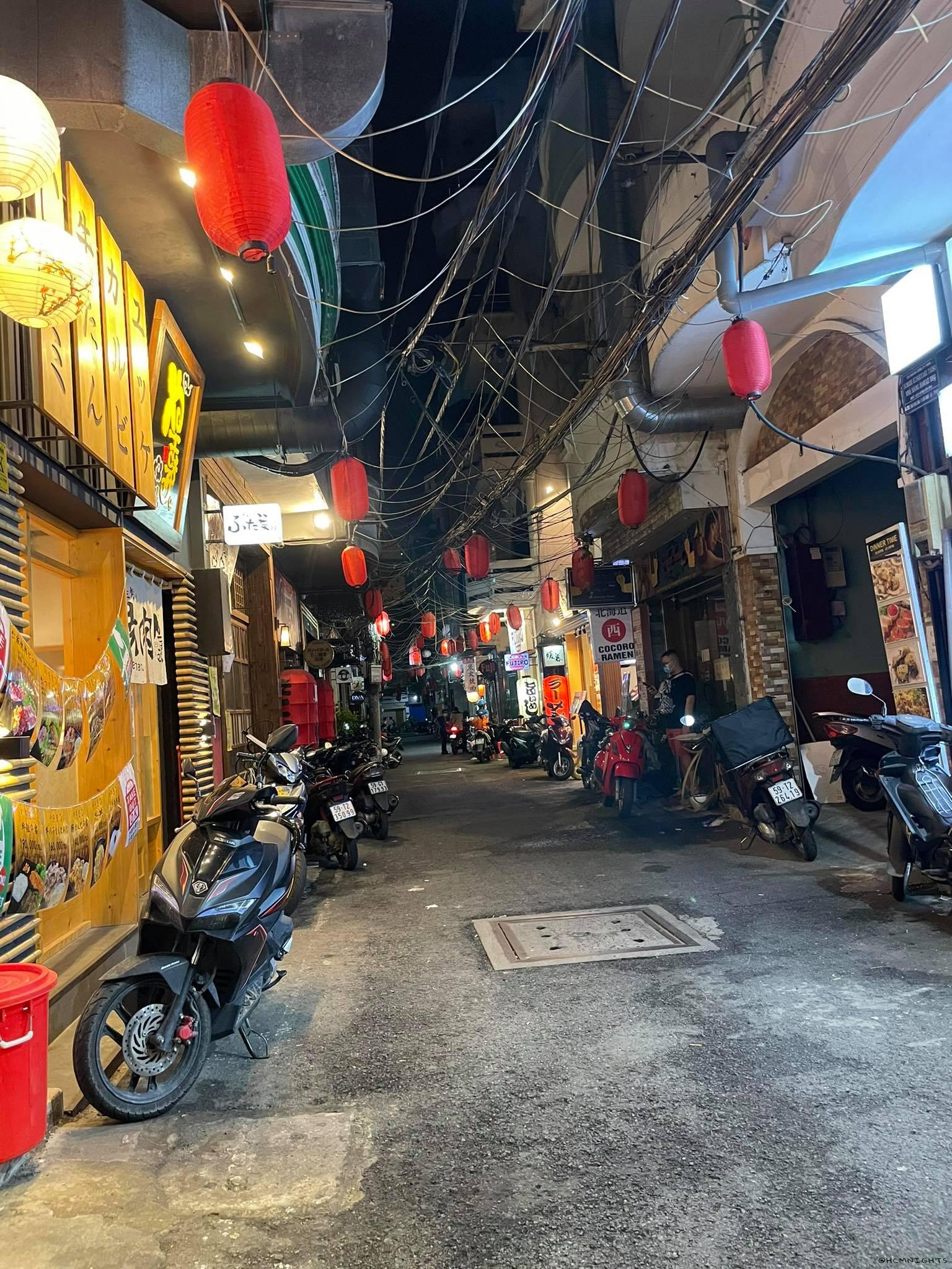 営業再開し始めた日本人街の店舗(2021年10月撮影)